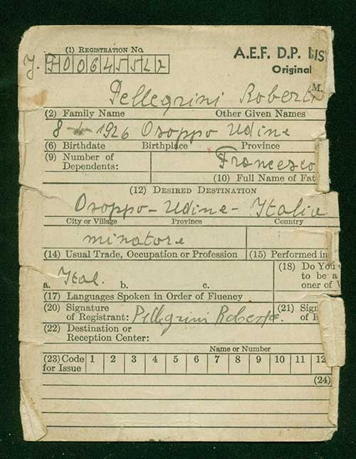 Registration form filled out by Roberto Pelligrini.  Canadian Museum of Immigration at Pier 21 (DI2013.1905.15).