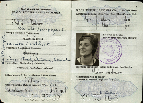 Passport issued to Evelyn Heida. Canadian Museum of Immigration at Pier 21 (DI2013.1548.2a).