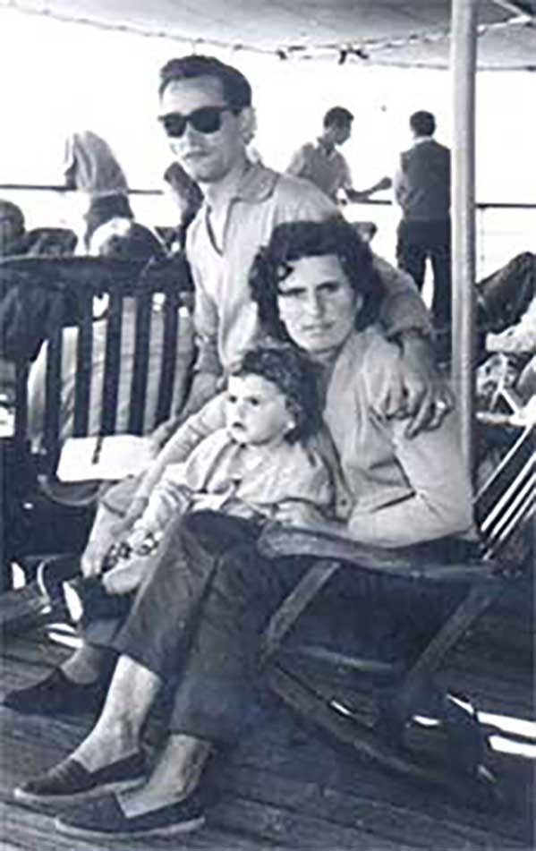 Giulio Cesare and Gabriela Maria Alessandroni at CMI Pier 21 with their daughter Anna Teresa